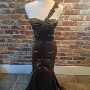 XSCAPE by Joanna Chen Formal Dress (Pre-owned, 6)